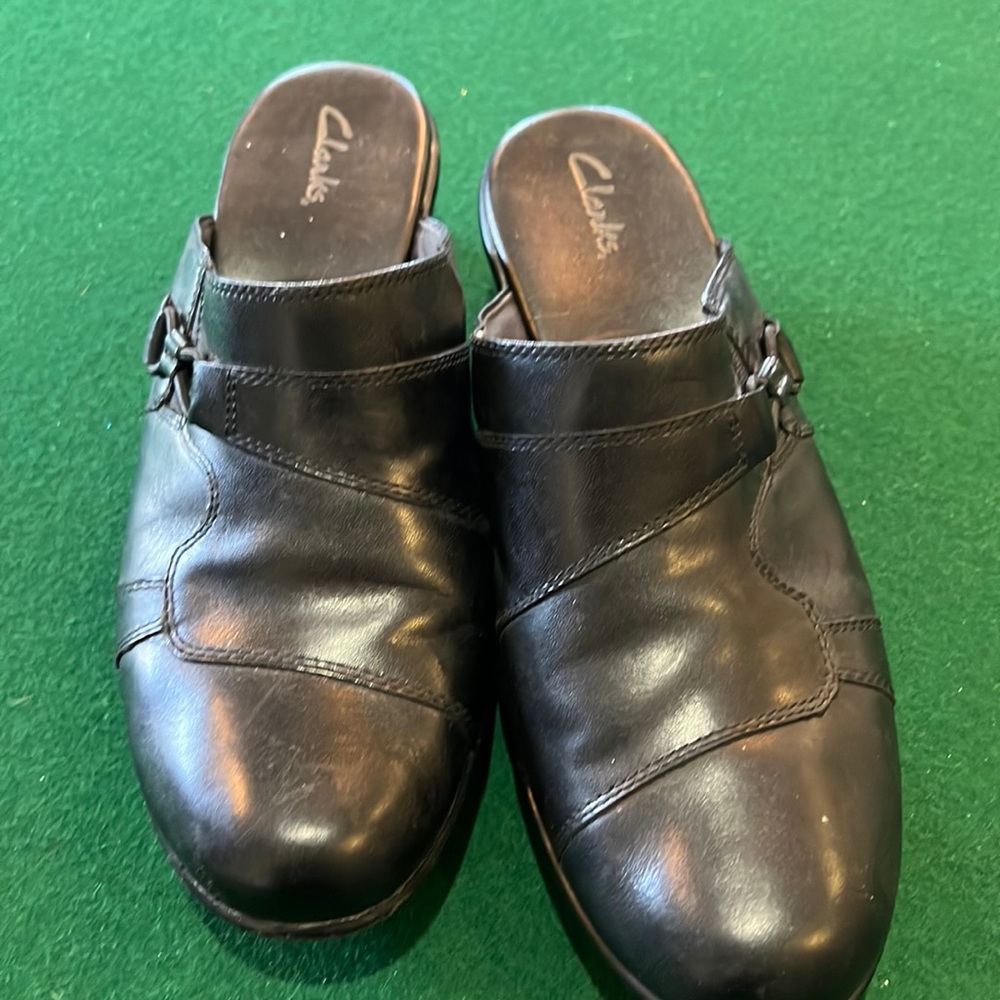 Clark shoes size 9 black